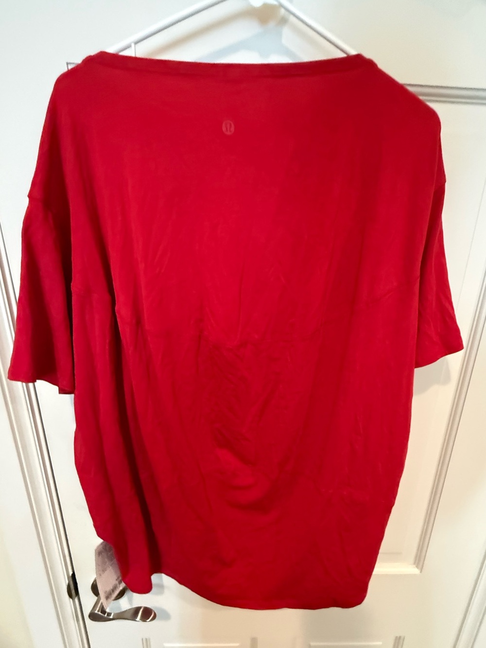 NWT Lululemon Back in Action Red Short Sleeve Relaxed Fit Tee Size 10 - Picture 3 of 7